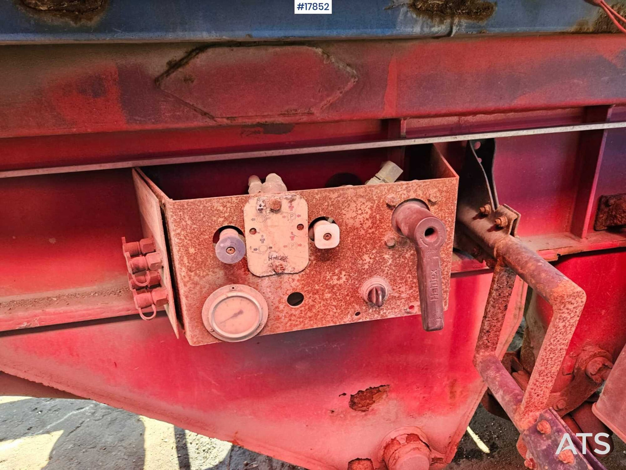 Самоскид напівпричіп 2009 Naczepa ciężarowa wywrotka Invepe SR 8: фото 20 Самоскид напівпричіп 2009 Naczepa ciężarowa wywrotka Invepe SR 8: фото 20