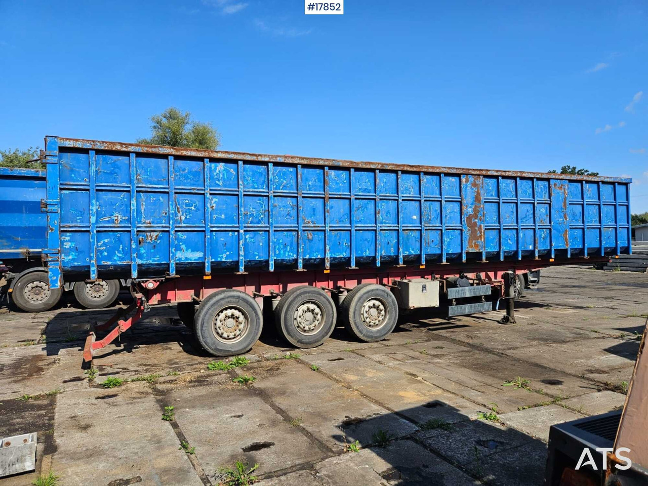 2009 Naczepa ciężarowa wywrotka Invepe SR 8 - Самоскид напівпричіп: фото 4 2009 Naczepa ciężarowa wywrotka Invepe SR 8 - Самоскид напівпричіп: фото 4