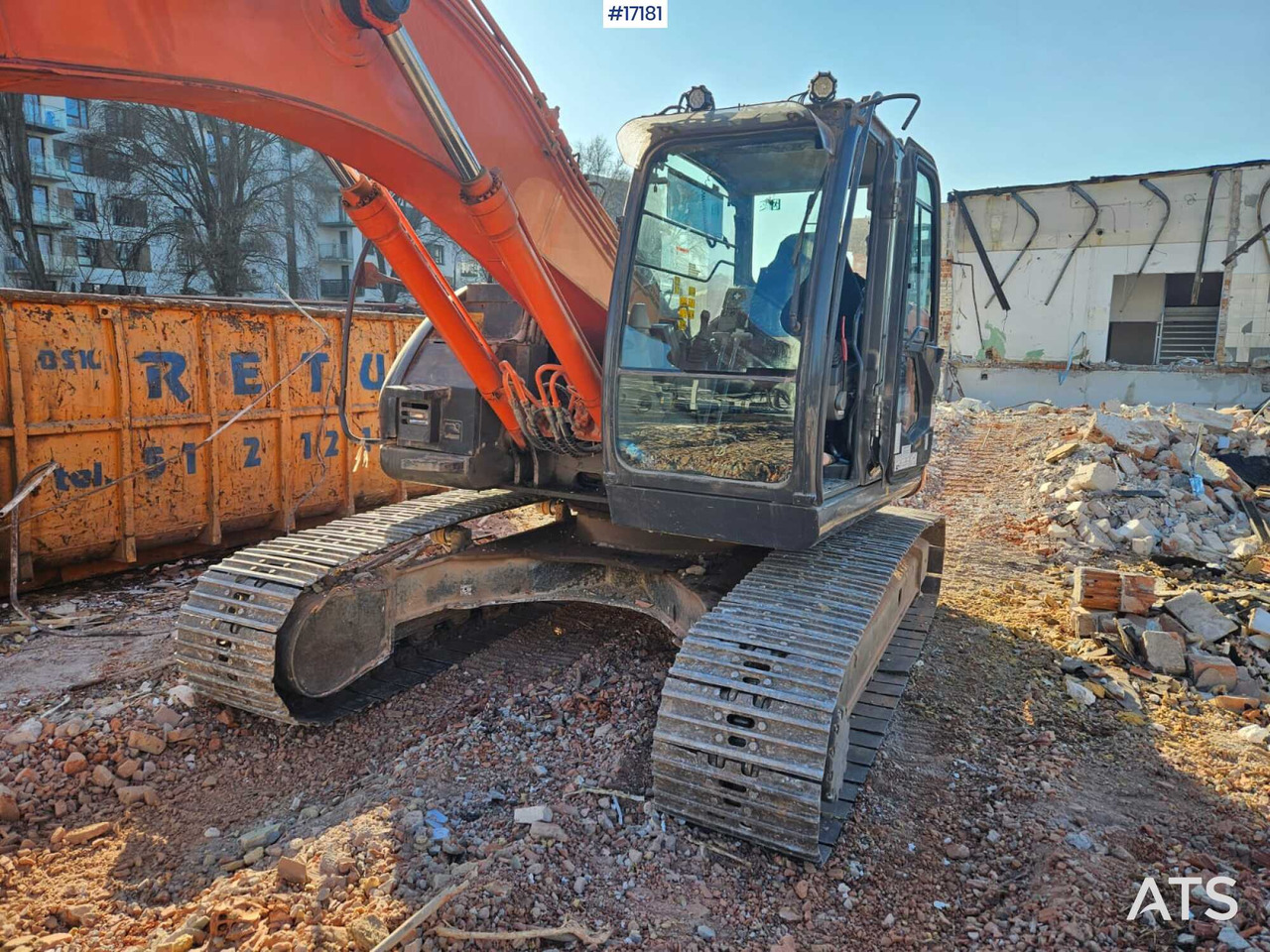 Hydraulic excavator Hitachi ZX225 LC (2013) - Гусеничний екскаватор: фото 2 Hydraulic excavator Hitachi ZX225 LC (2013) - Гусеничний екскаватор: фото 2