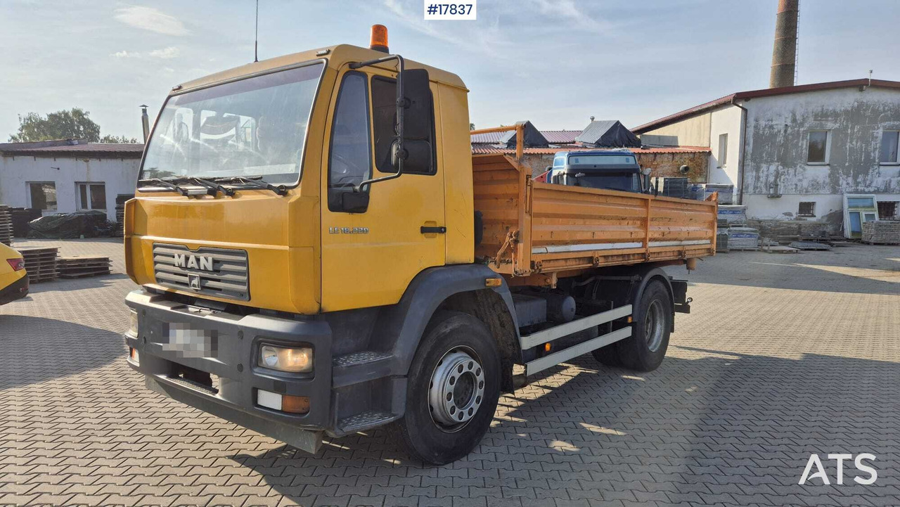 Tipper MAN 18.225 LC (2003) - Самоскид вантажівка: фото 4 Tipper MAN 18.225 LC (2003) - Самоскид вантажівка: фото 4