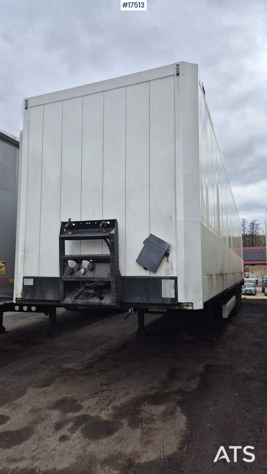 Truck semi-trailer, isothermal KRONE SD (2008) - Тентований напівпричіп: фото 1 Truck semi-trailer, isothermal KRONE SD (2008) - Тентований напівпричіп: фото 1