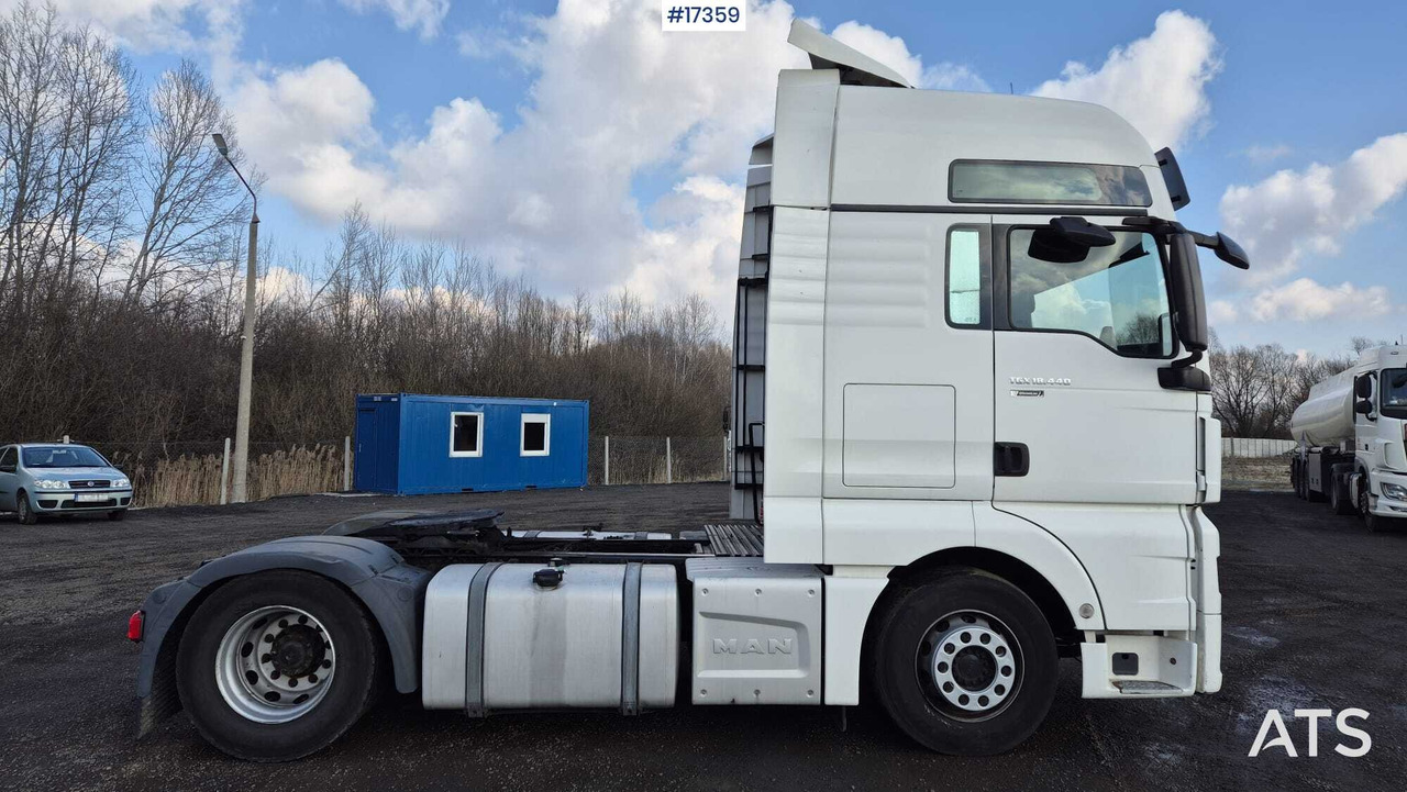 Truck tractor MAN TGX 18.440 EfficientLine 2 (2016) - Тягач: фото 5 Truck tractor MAN TGX 18.440 EfficientLine 2 (2016) - Тягач: фото 5