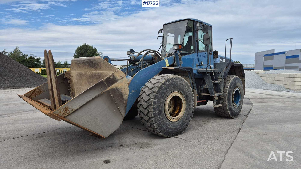 Wheel loader KOMATSU WA380 5H (2002) - Колісний навантажувач: фото 1 Wheel loader KOMATSU WA380 5H (2002) - Колісний навантажувач: фото 1