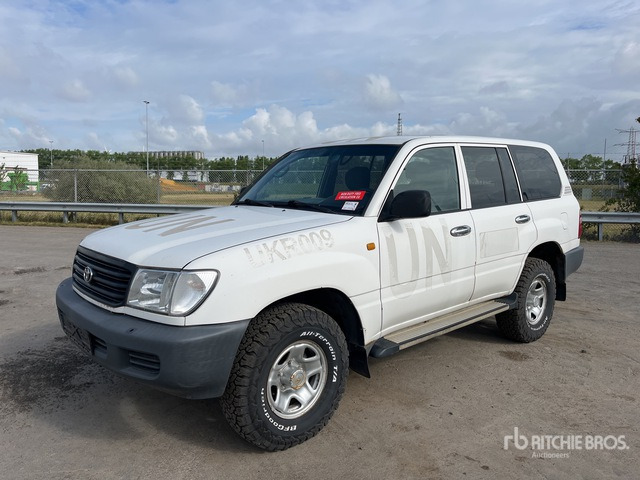 1999 Toyota Land Cruiser HZJ105L-GCMRS SUV - Позашляховик: фото 3 1999 Toyota Land Cruiser HZJ105L-GCMRS SUV - Позашляховик: фото 3