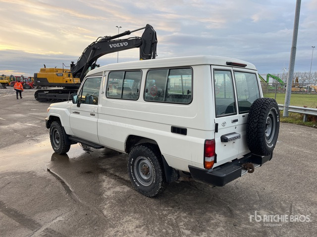 2018 Toyota Land Cruiser 4WD SUV - Позашляховик: фото 2 2018 Toyota Land Cruiser 4WD SUV - Позашляховик: фото 2