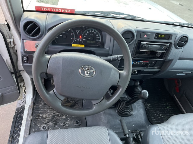 2018 Toyota Land Cruiser 4WD SUV - Позашляховик: фото 5 2018 Toyota Land Cruiser 4WD SUV - Позашляховик: фото 5