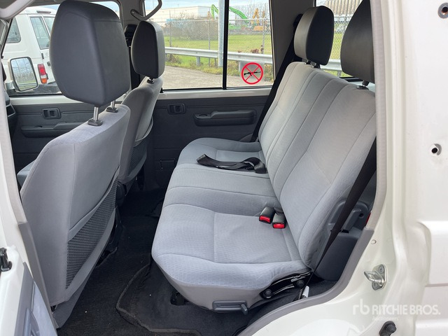 2020 Toyota Land Cruiser 4WD SUV - Позашляховик: фото 5 2020 Toyota Land Cruiser 4WD SUV - Позашляховик: фото 5