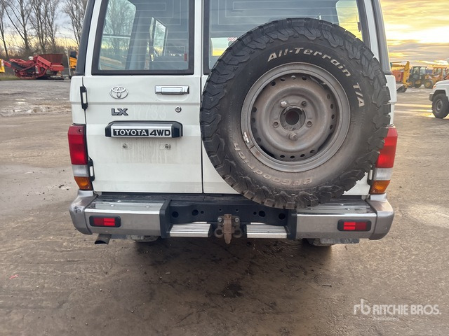 2020 Toyota Land Cruiser 4WD SUV - Позашляховик: фото 5 2020 Toyota Land Cruiser 4WD SUV - Позашляховик: фото 5