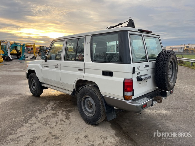 2020 Toyota Land Cruiser 4WD SUV - Позашляховик: фото 2 2020 Toyota Land Cruiser 4WD SUV - Позашляховик: фото 2