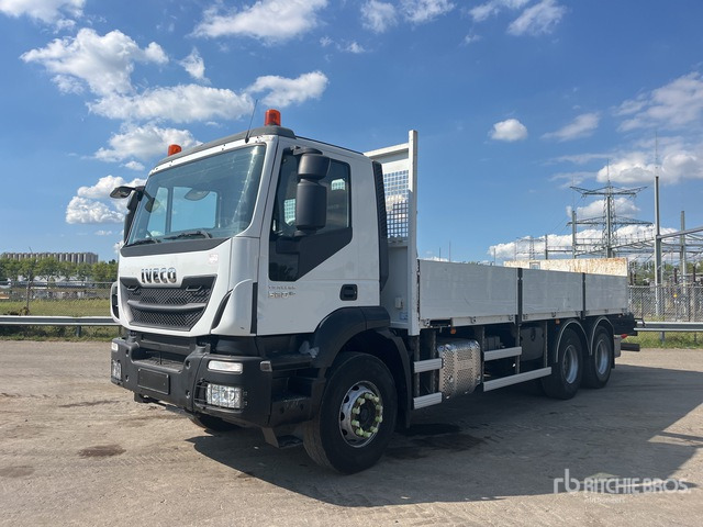 Iveco Trakker 360 E6 Flatbed Truck - Бортова вантажівка/ Платформа: фото 3 Iveco Trakker 360 E6 Flatbed Truck - Бортова вантажівка/ Платформа: фото 3