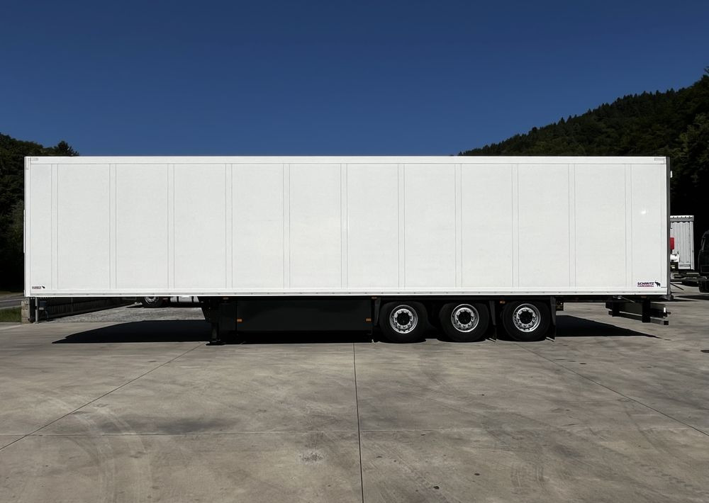 Schmitz Cargobull Chłodnia // 2010 Rok // 2 osie podnoszone // Doppelstock // Kosz paletowy // - Рефрижератор напівпричіп: фото 5 Schmitz Cargobull Chłodnia // 2010 Rok // 2 osie podnoszone // Doppelstock // Kosz paletowy // - Рефрижератор напівпричіп: фото 5