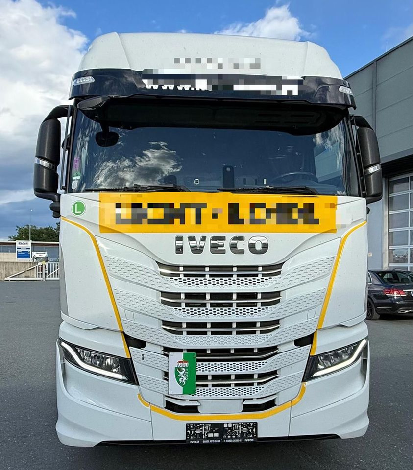 Iveco Stralis S-Way 570 // Retarder // Alusy // Skóry // TV // Full Opcja // - Тягач: фото 2 Iveco Stralis S-Way 570 // Retarder // Alusy // Skóry // TV // Full Opcja // - Тягач: фото 2