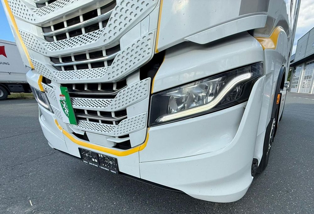 Iveco Stralis S-Way 570 // Retarder // Alusy // Skóry // TV // Full Opcja // - Тягач: фото 4 Iveco Stralis S-Way 570 // Retarder // Alusy // Skóry // TV // Full Opcja // - Тягач: фото 4