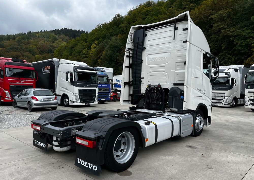 Volvo FH500 // Zamiana na starszy //New Face // Low Deck // Full Led // ACC // Globe XL // ParkClima // Zamiana za starszy - Тягач: фото 5 Volvo FH500 // Zamiana na starszy //New Face // Low Deck // Full Led // ACC // Globe XL // ParkClima // Zamiana za starszy - Тягач: фото 5