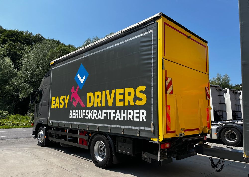 Volvo FH 420 4x2 // Zestaw + przyczepa Schwarzmuller // Jak Nowy // Niski przebieg // Automat // Idealny !!! - Тентована вантажівка: фото 4 Volvo FH 420 4x2 // Zestaw + przyczepa Schwarzmuller // Jak Nowy // Niski przebieg // Automat // Idealny !!! - Тентована вантажівка: фото 4
