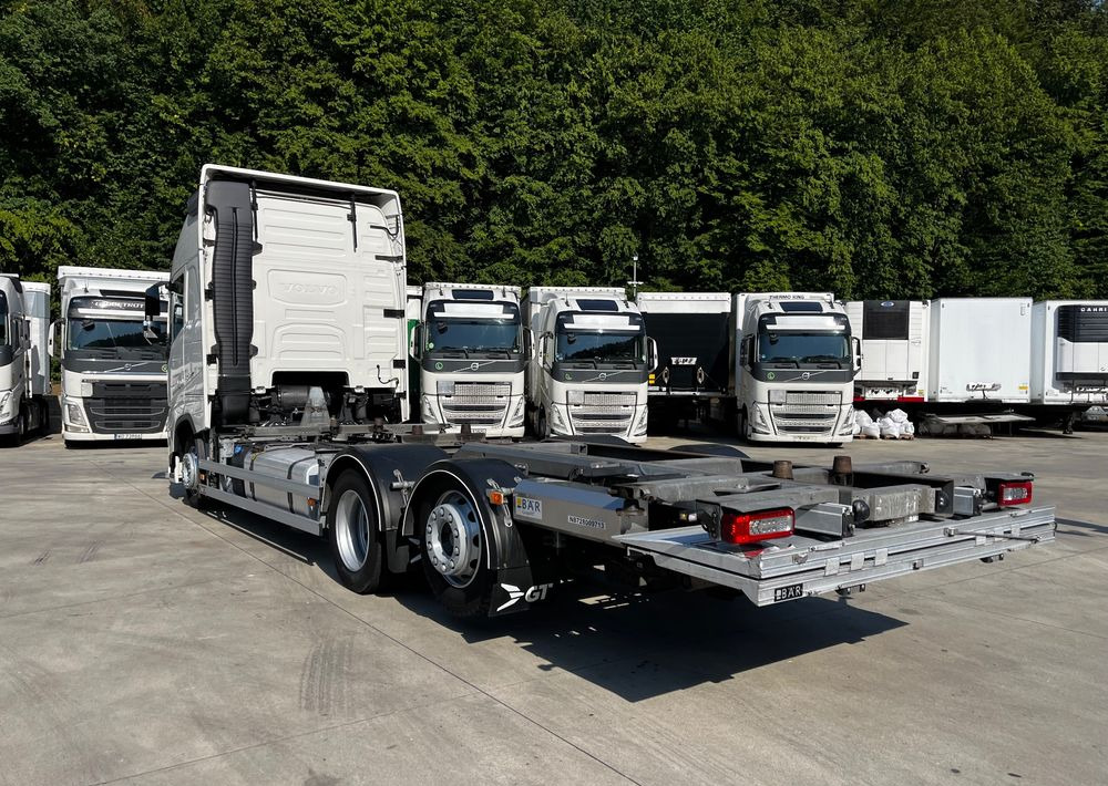 Volvo FH500 BDF 6x2 // Dolny zaczep // Euro 6 motor ! // New Face // XXL Cab // - Вантажівка шасі: фото 5 Volvo FH500 BDF 6x2 // Dolny zaczep // Euro 6 motor ! // New Face // XXL Cab // - Вантажівка шасі: фото 5