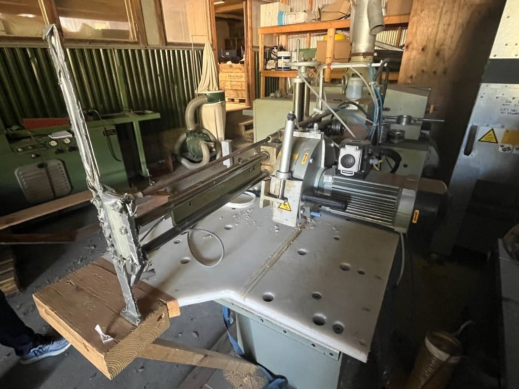 Annet GRAULE QNF Crosscut saw with TigerStop TS 4.8 L Au - Верстат: фото 5 Annet GRAULE QNF Crosscut saw with TigerStop TS 4.8 L Au - Верстат: фото 5