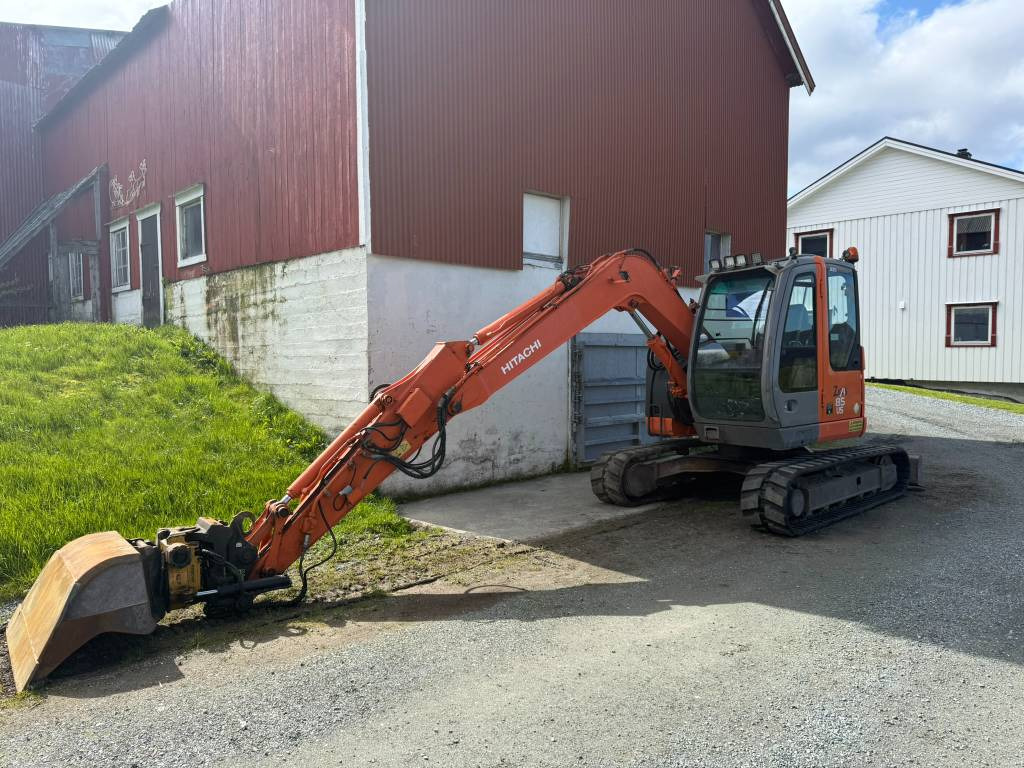Hitachi ZX 85 US - Міні-екскаватор: фото 1 Hitachi ZX 85 US - Міні-екскаватор: фото 1
