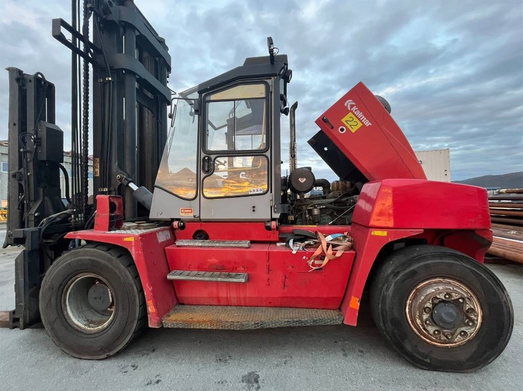 Kalmar DCE 120-12 - Дизельний навантажувач: фото 4 Kalmar DCE 120-12 - Дизельний навантажувач: фото 4