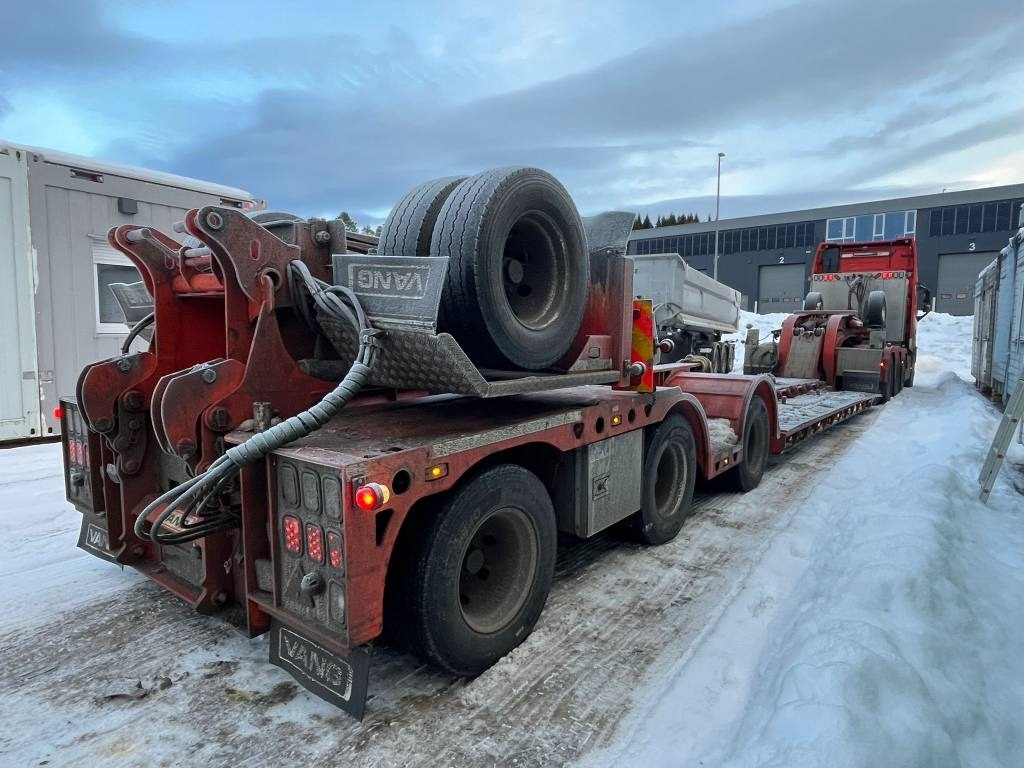 Vang ATHLS 3+1 Volvo FH16 750 Heavy Haul 8x2 - Низькорамна платформа напівпричіп: фото 4 Vang ATHLS 3+1 Volvo FH16 750 Heavy Haul 8x2 - Низькорамна платформа напівпричіп: фото 4