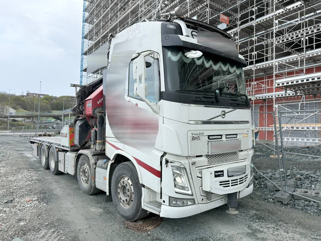 Volvo FH 550 8x4 HMF 95 t/m jibb - Вантажівка з маніпулятором: фото 1 Volvo FH 550 8x4 HMF 95 t/m jibb - Вантажівка з маніпулятором: фото 1