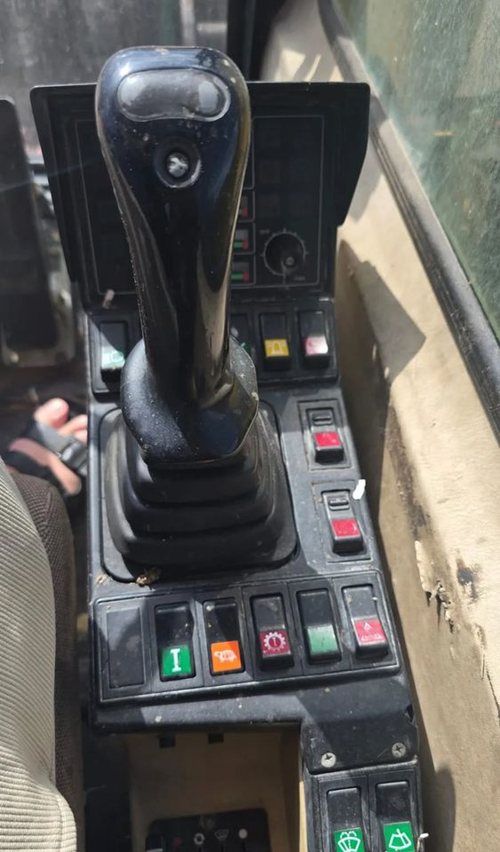 Caterpillar M312 - Колісний екскаватор: фото 5 Caterpillar M312 - Колісний екскаватор: фото 5