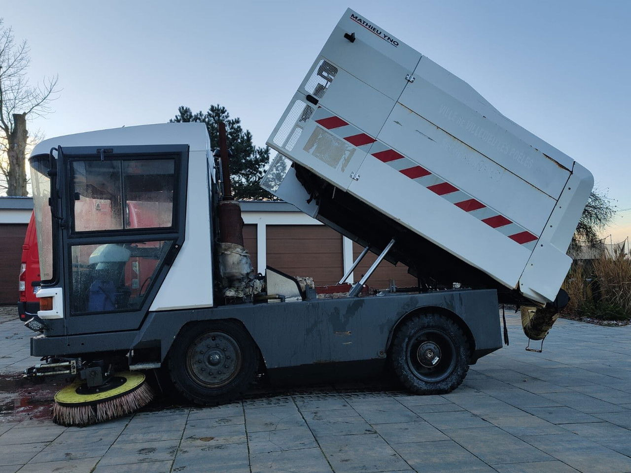 Diversen Yno Ravo 5002 530 C 540 NA CZĘŚCI Mathieu Yno Ravo 5002 530 C 540 NA CZ - Підмітально-прибиральна машина: фото 2 Diversen Yno Ravo 5002 530 C 540 NA CZĘŚCI Mathieu Yno Ravo 5002 530 C 540 NA CZ - Підмітально-прибиральна машина: фото 2