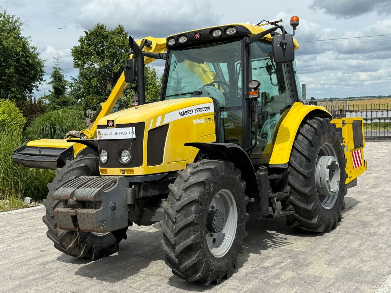 Massey Ferguson 6445 z kosiarką wysięgnikową do poboczy Rousseau T hénor 510 L FI - Трактор: фото 3 Massey Ferguson 6445 z kosiarką wysięgnikową do poboczy Rousseau T hénor 510 L FI - Трактор: фото 3