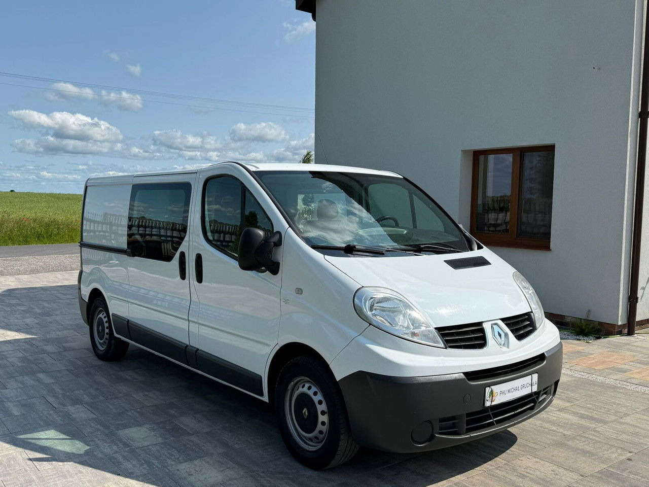Renault Trafic 2.0 - Легковий фургон, Вантажопасажирський фургон: фото 1 Renault Trafic 2.0 - Легковий фургон, Вантажопасажирський фургон: фото 1