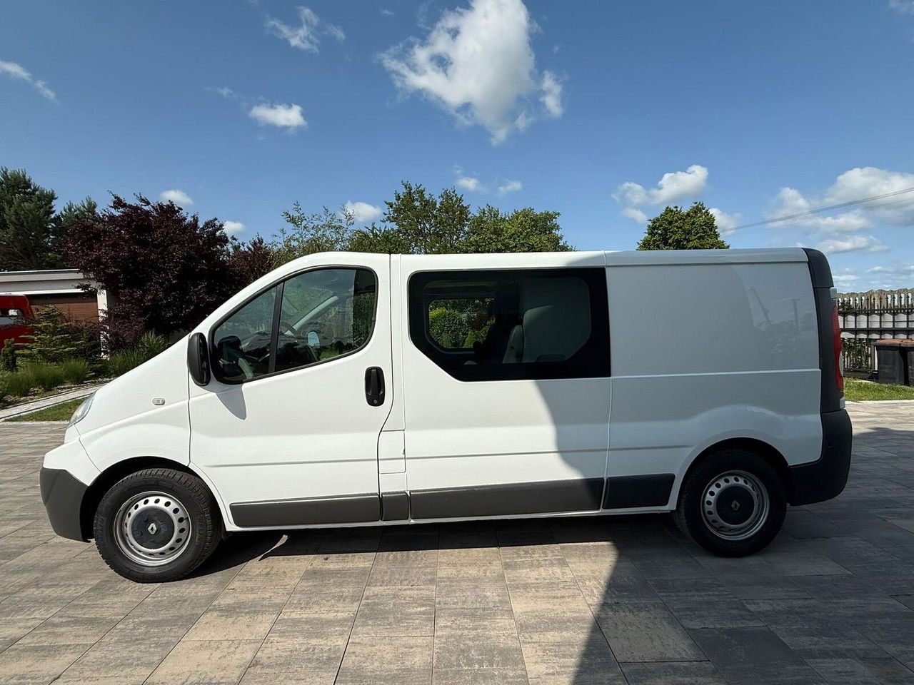 Renault Trafic 2.0 - Легковий фургон, Вантажопасажирський фургон: фото 5 Renault Trafic 2.0 - Легковий фургон, Вантажопасажирський фургон: фото 5