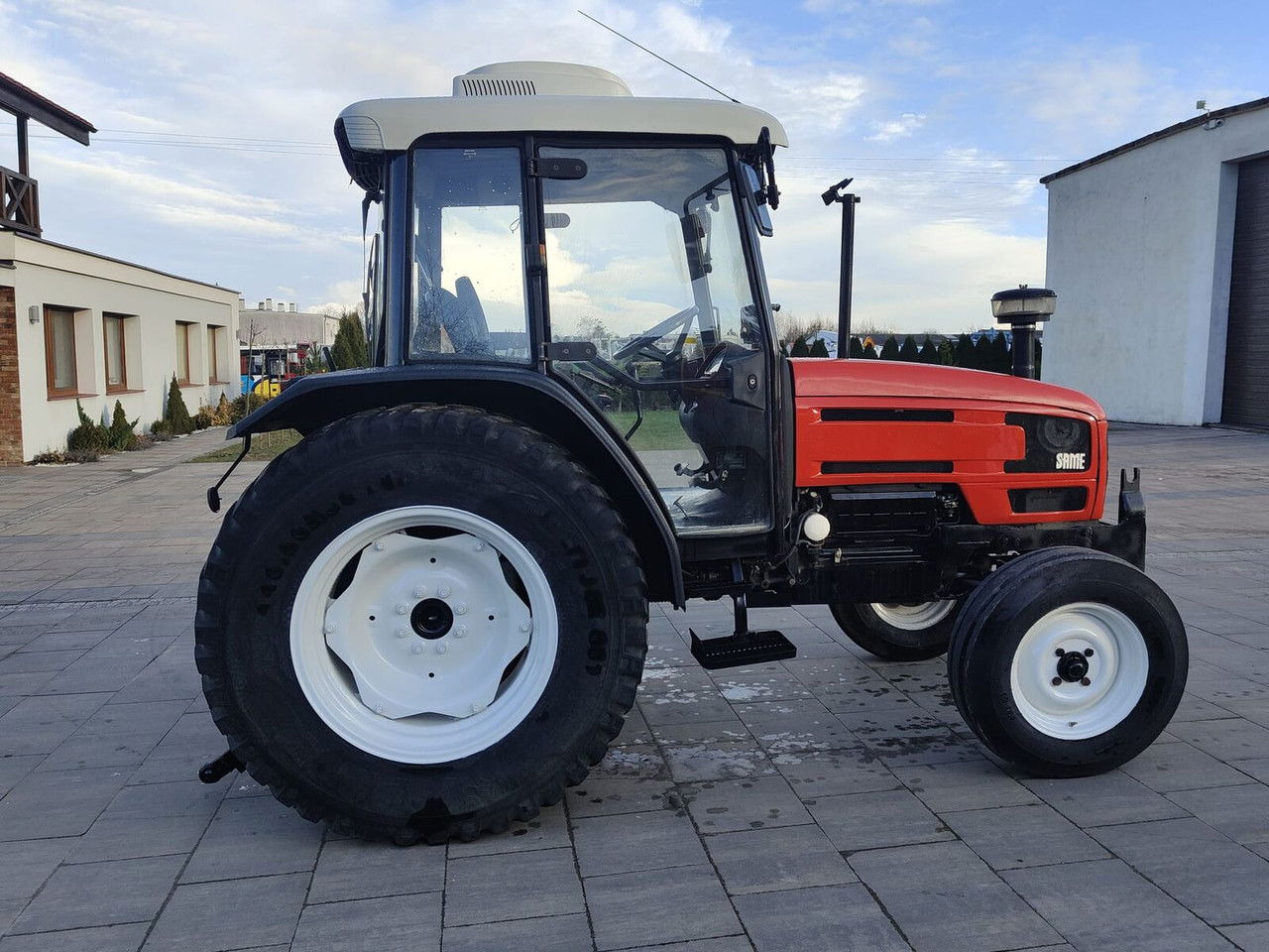 Same Dorado 70 Ciągnik Traktor Klimatyzacja Godny Uwagi - Трактор: фото 4 Same Dorado 70 Ciągnik Traktor Klimatyzacja Godny Uwagi - Трактор: фото 4