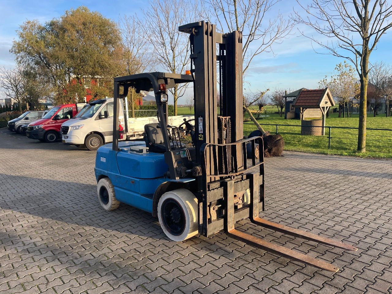 Nissan 3.5 tons diesel heftruck triplo 5.50m Hefhoogte 2000 uur - Навантажувач вилковий: фото 4 Nissan 3.5 tons diesel heftruck triplo 5.50m Hefhoogte 2000 uur - Навантажувач вилковий: фото 4