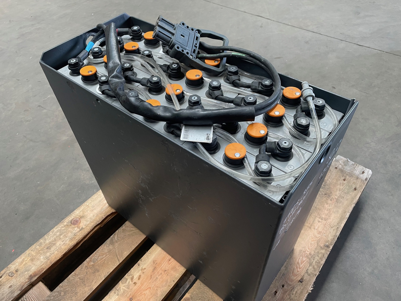 24 Volt I 3 PZS 375 - Аккумулятор в категорії Вантажно-розвантажувальна техніка: фото 1 24 Volt I 3 PZS 375 - Аккумулятор в категорії Вантажно-розвантажувальна техніка: фото 1