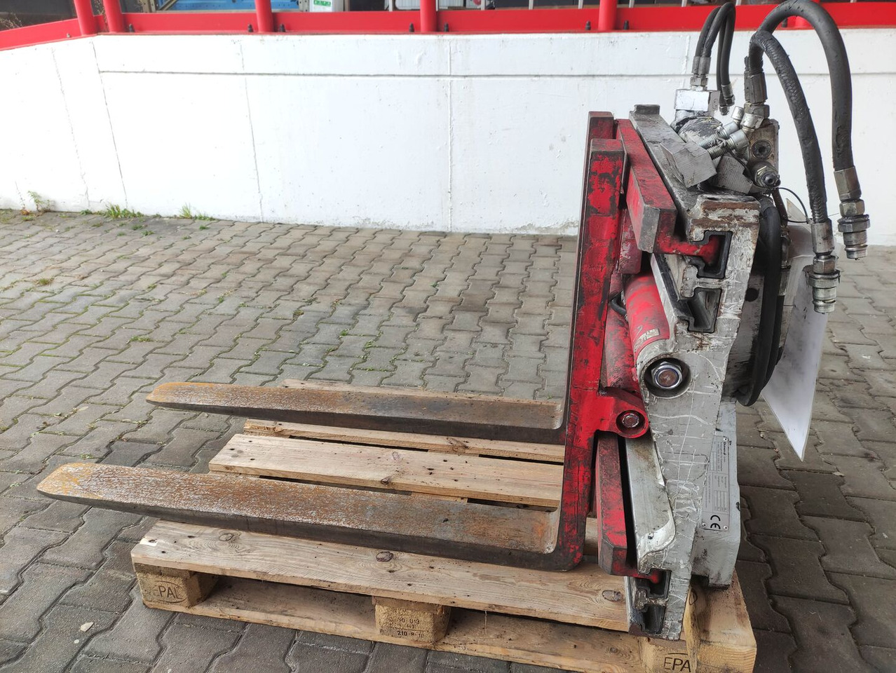 Durwen DU73 0 - Вила: фото 4 Durwen DU73 0 - Вила: фото 4