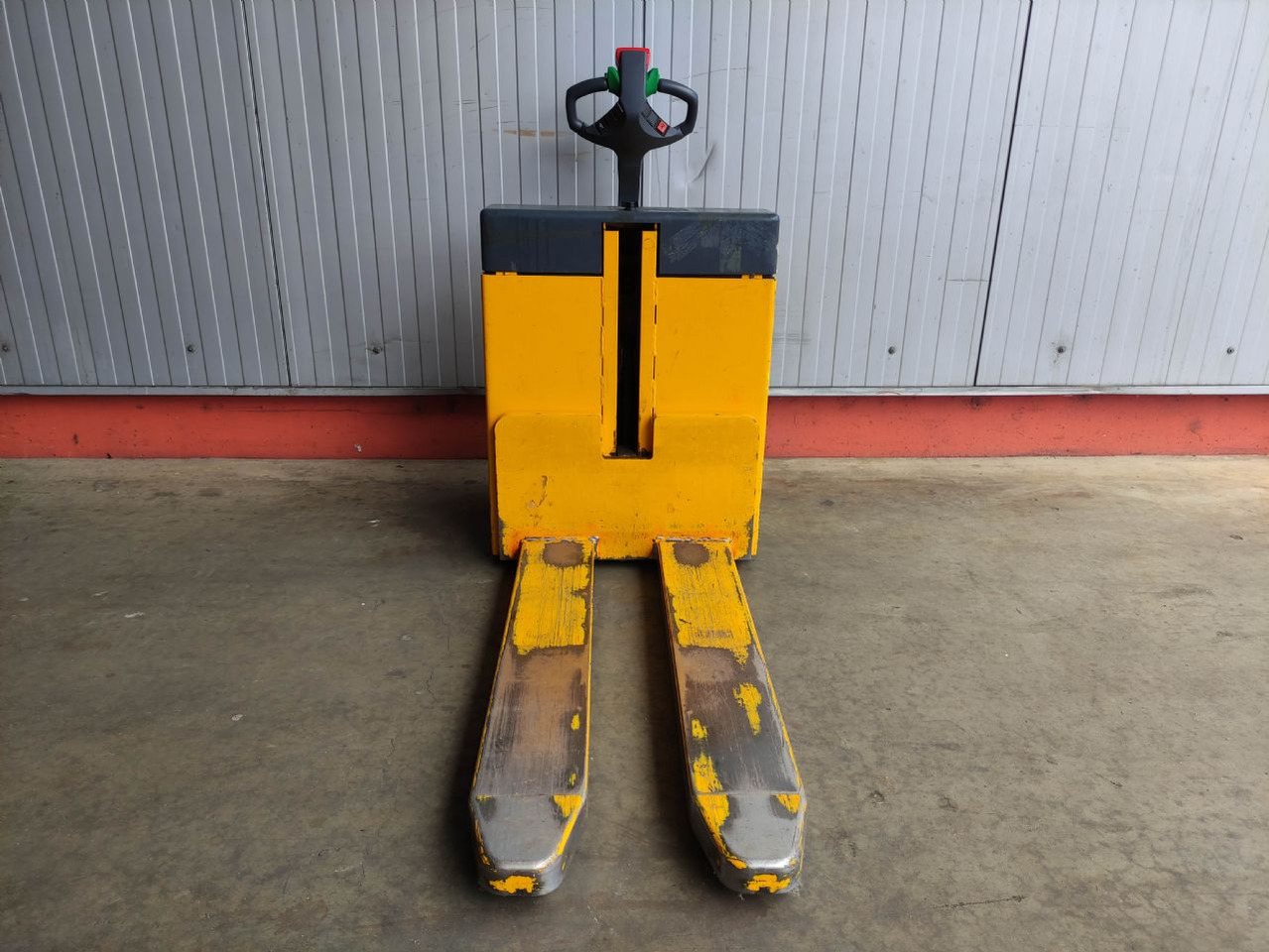 Jungheinrich ELS 18 (Doppelstock) - Штабелер: фото 3 Jungheinrich ELS 18 (Doppelstock) - Штабелер: фото 3