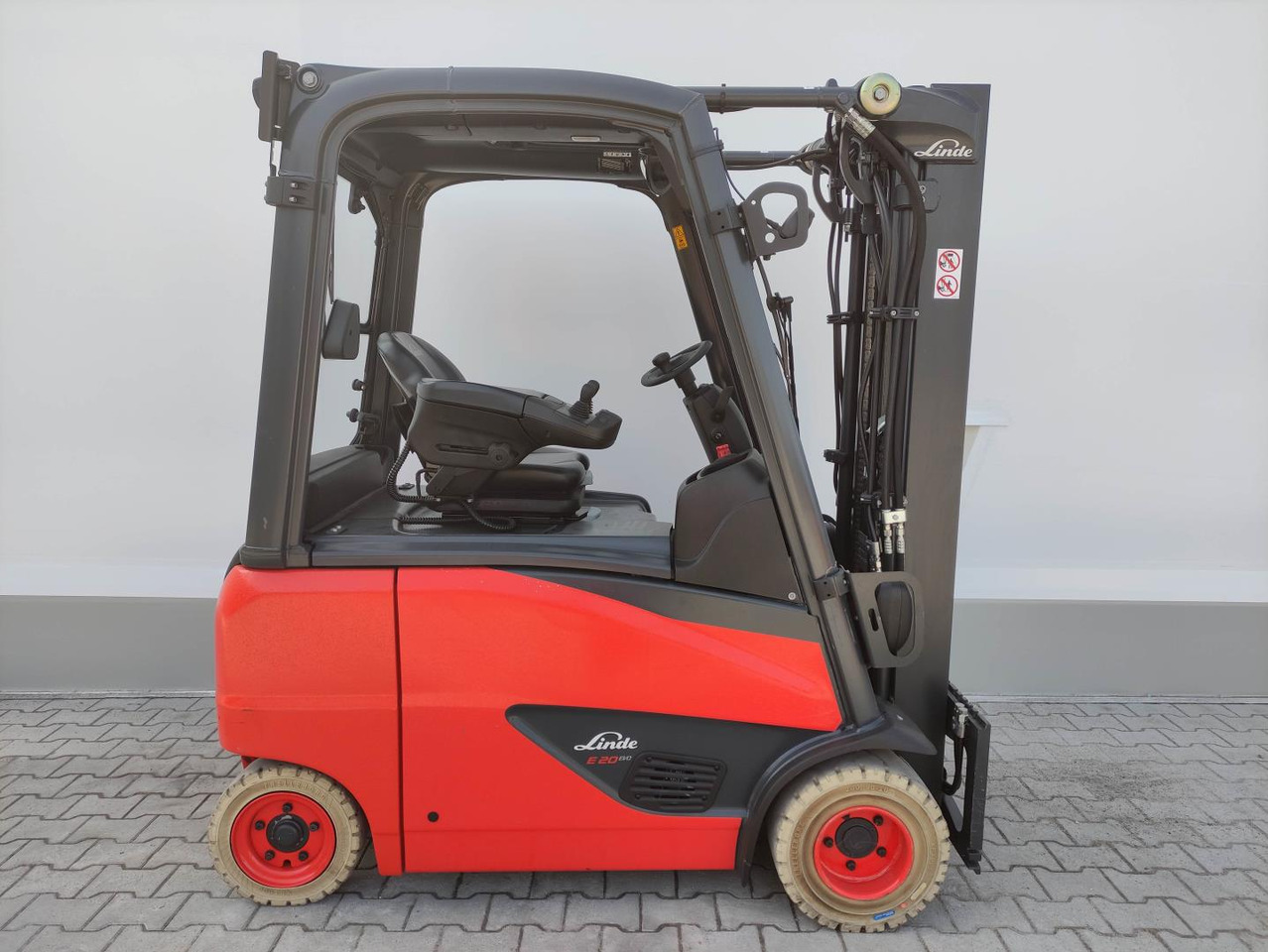 Linde E20PH-02-EVO-386 - Електронавантажувач: фото 2 Linde E20PH-02-EVO-386 - Електронавантажувач: фото 2