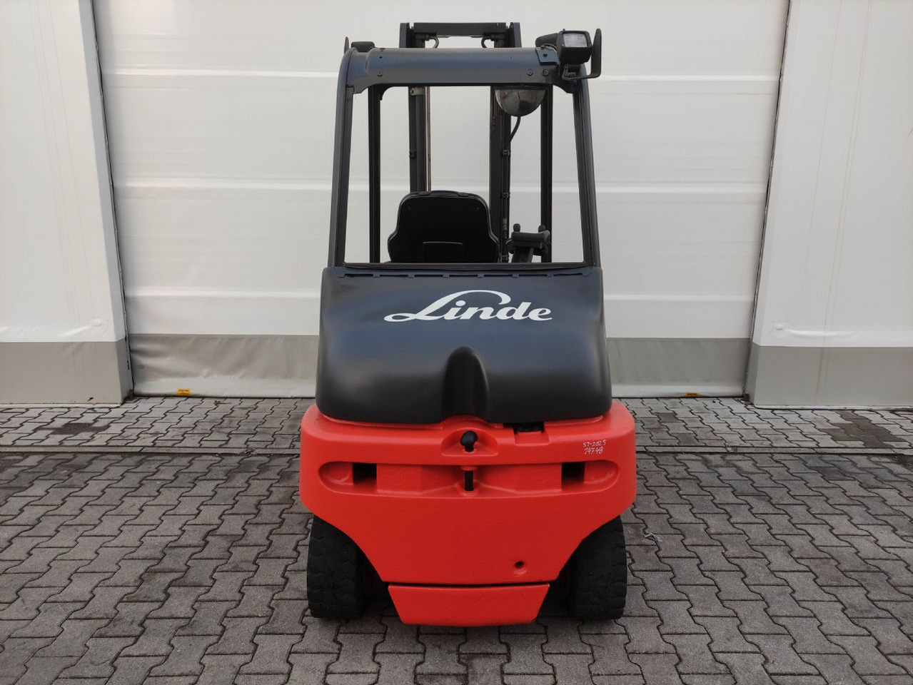 Linde E30-336-03 (LACK NEU) - Електронавантажувач: фото 4 Linde E30-336-03 (LACK NEU) - Електронавантажувач: фото 4