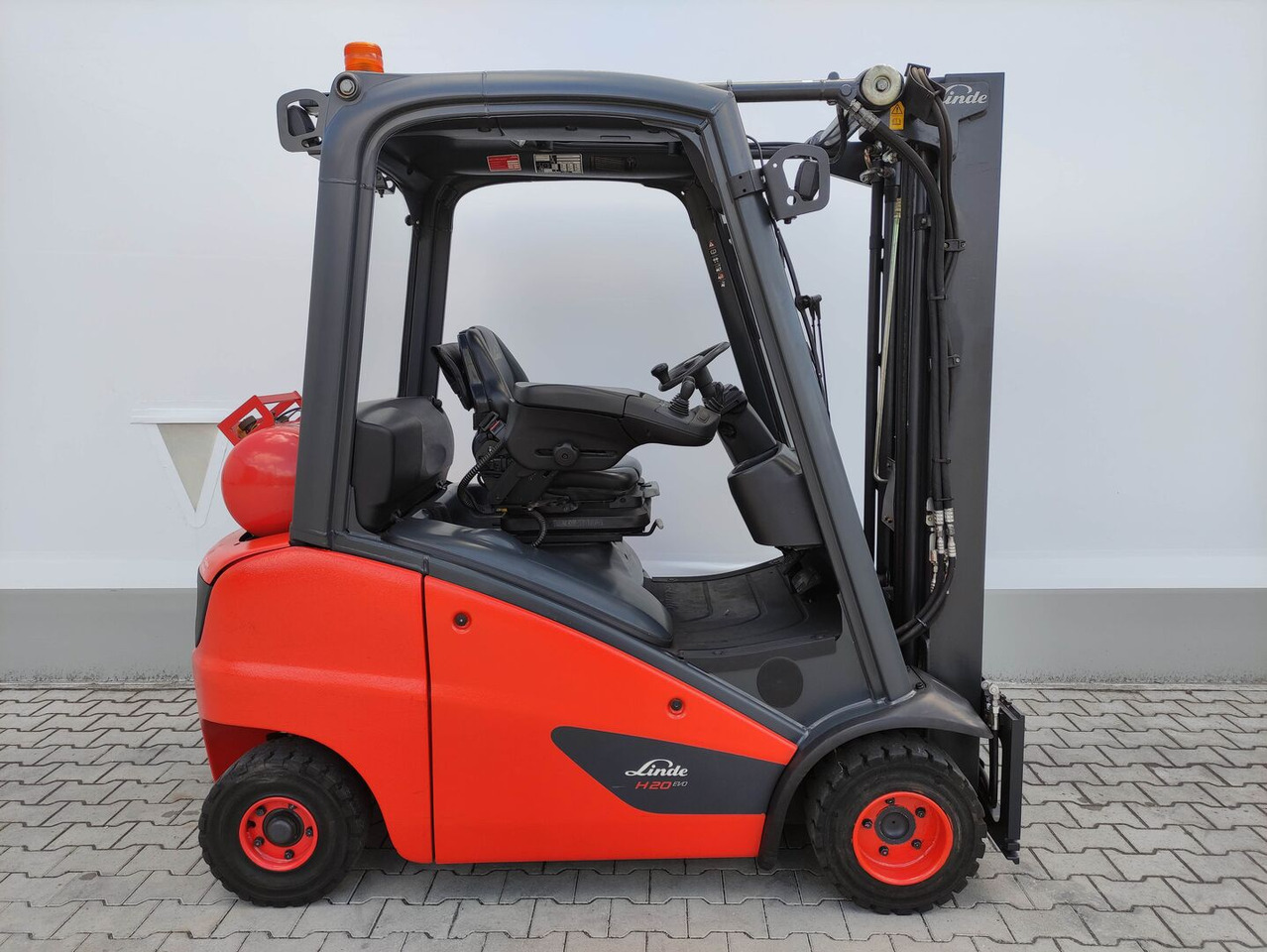 Linde H20T-01-391 EVO - Навантажувач вилковий: фото 2 Linde H20T-01-391 EVO - Навантажувач вилковий: фото 2