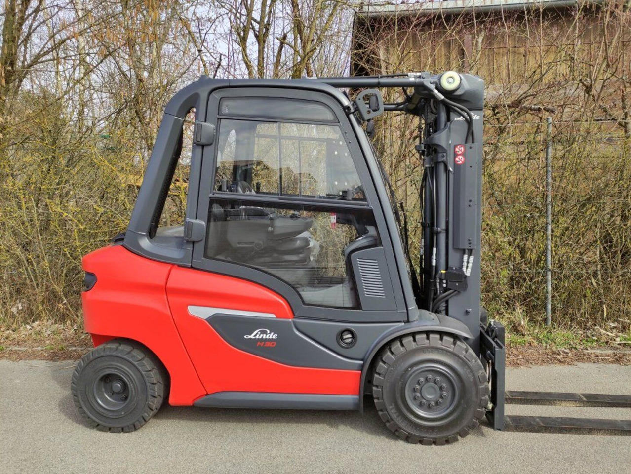 Linde H30D-01-1202 - Дизельний навантажувач: фото 3 Linde H30D-01-1202 - Дизельний навантажувач: фото 3