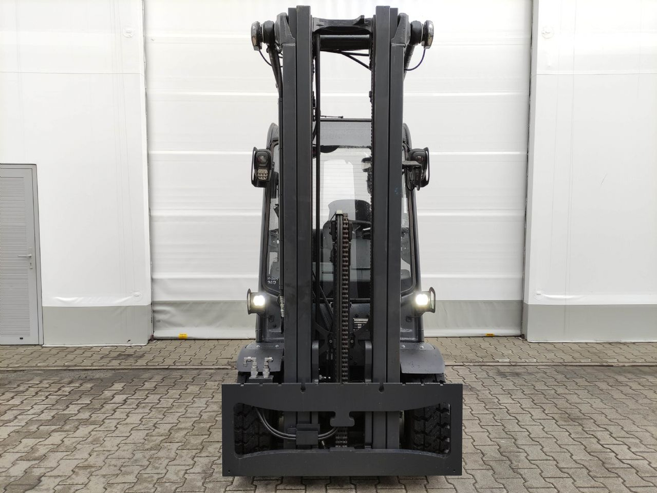 Linde H35D-01-120 (LACK NEU) - Дизельний навантажувач: фото 3 Linde H35D-01-120 (LACK NEU) - Дизельний навантажувач: фото 3