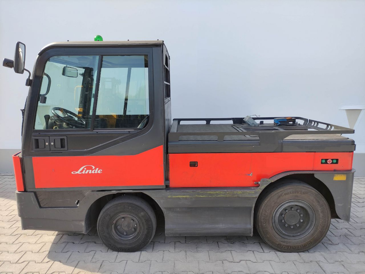 Linde P250 - Складські тягач: фото 1 Linde P250 - Складські тягач: фото 1