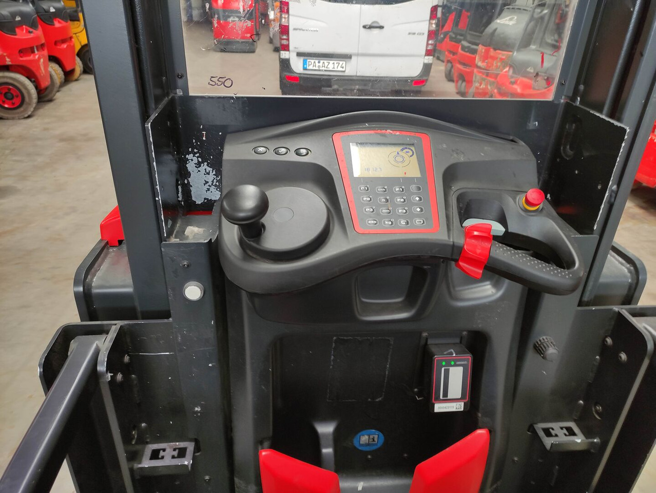Linde V10-02 - Комплектувальник замовлень: фото 5 Linde V10-02 - Комплектувальник замовлень: фото 5