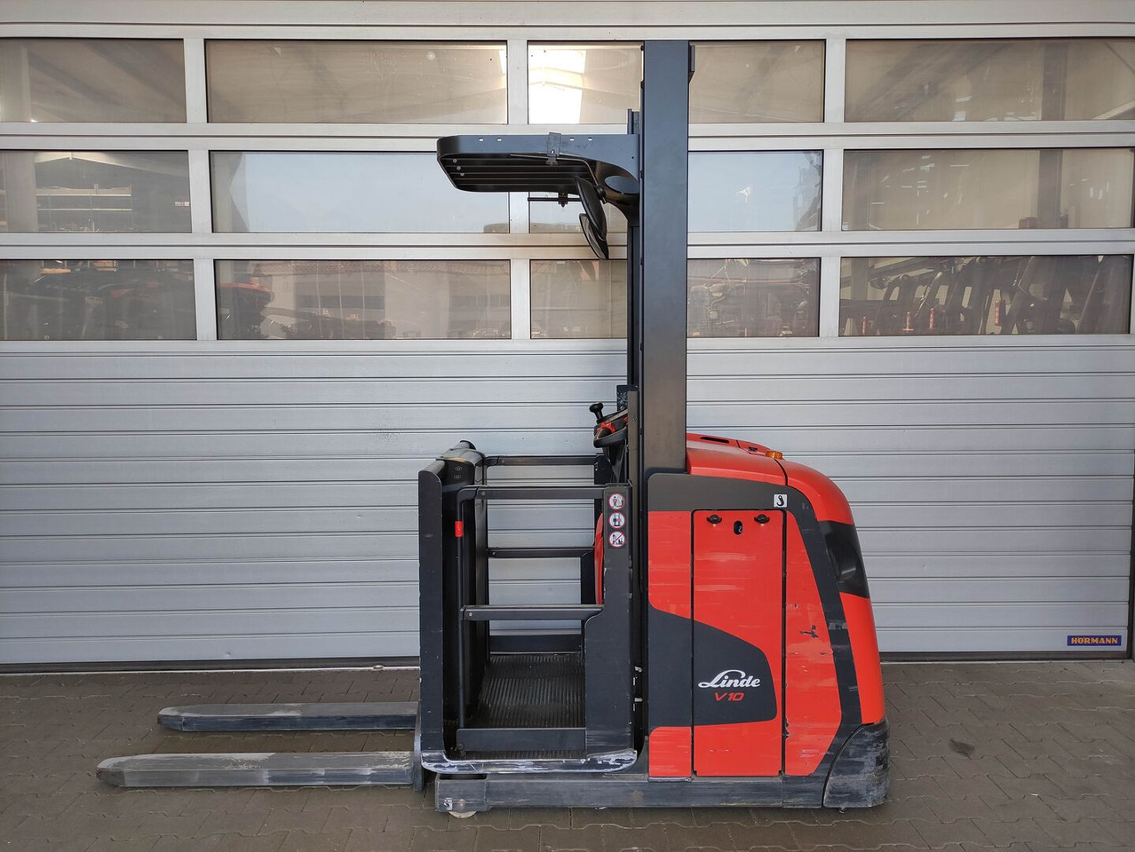 Linde V10-02 - Комплектувальник замовлень: фото 2 Linde V10-02 - Комплектувальник замовлень: фото 2