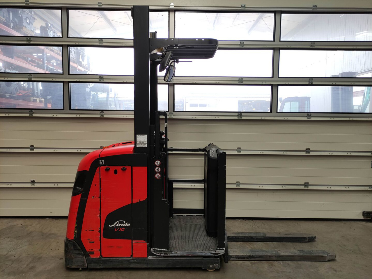 Linde V10-02 - Комплектувальник замовлень: фото 2 Linde V10-02 - Комплектувальник замовлень: фото 2