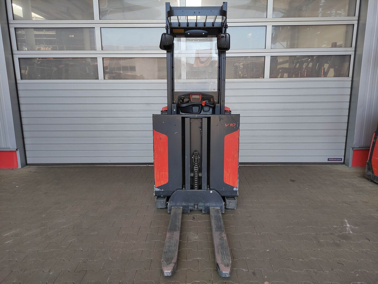 Linde V10-02 - Комплектувальник замовлень: фото 3 Linde V10-02 - Комплектувальник замовлень: фото 3