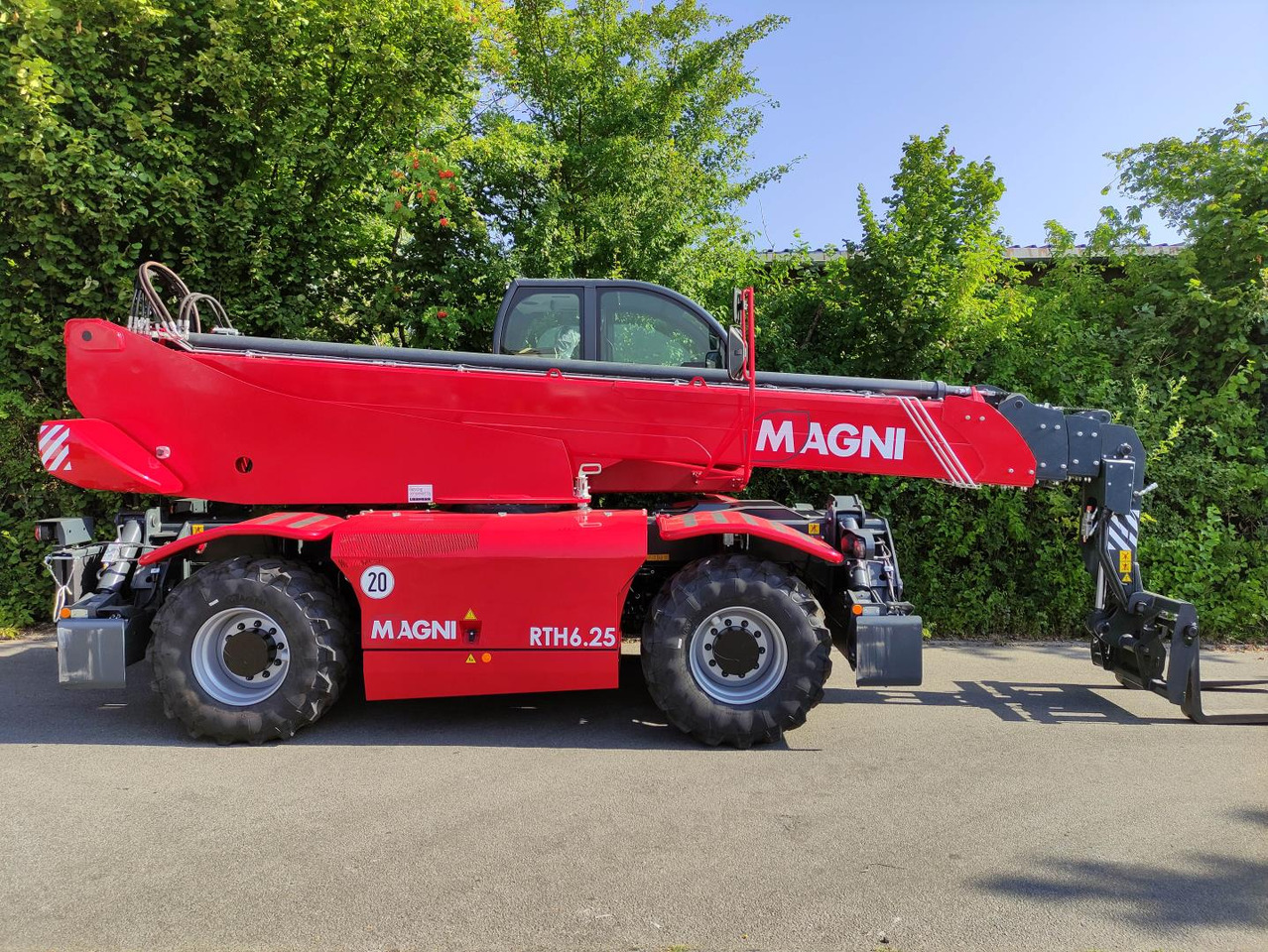 Magni RTH-6.25-360° Rotor - Навантажувач телескопічний: фото 2 Magni RTH-6.25-360° Rotor - Навантажувач телескопічний: фото 2