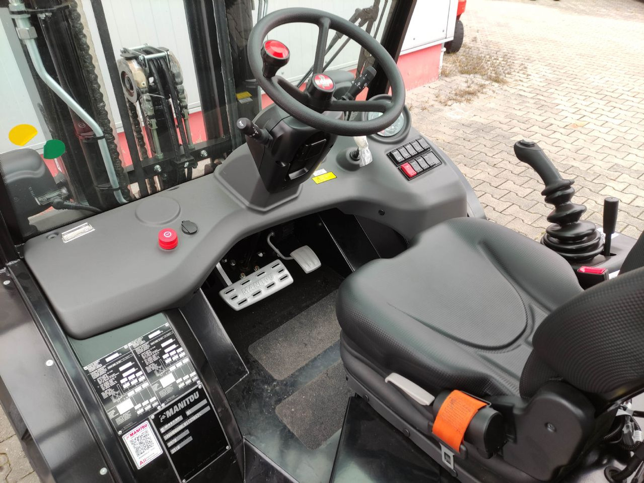 Manitou MC25-4 DK ST5 S1 (NEU) - Навантажувач підвищеної прохідності: фото 5 Manitou MC25-4 DK ST5 S1 (NEU) - Навантажувач підвищеної прохідності: фото 5