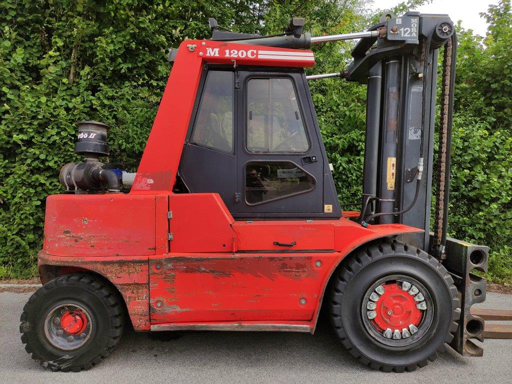 Mora M120C - Дизельний навантажувач: фото 2 Mora M120C - Дизельний навантажувач: фото 2