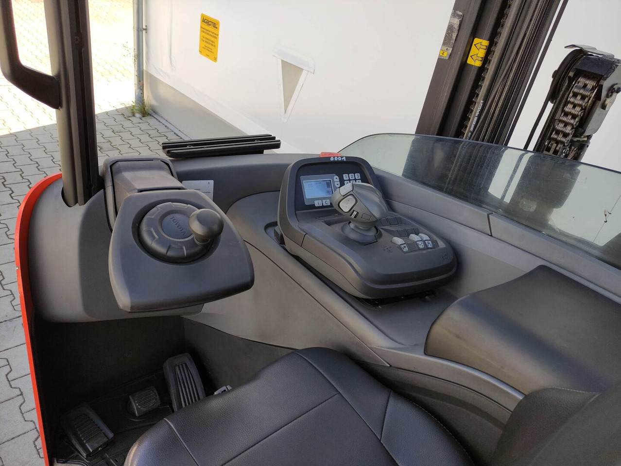 Toyota RRE160HH - Рiч-трак: фото 5 Toyota RRE160HH - Рiч-трак: фото 5