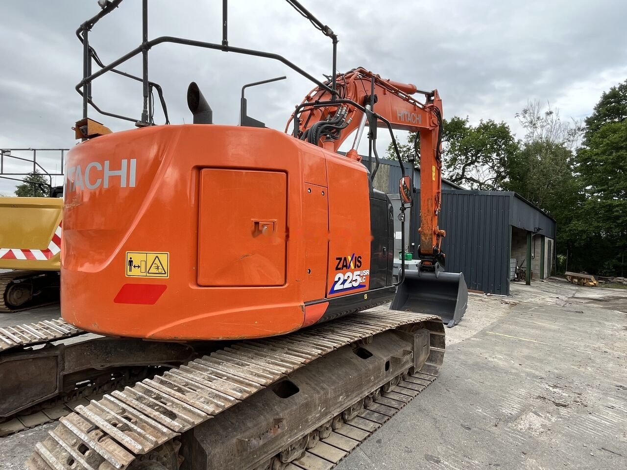 Hitachi ZX225 - Гусеничний екскаватор: фото 5 Hitachi ZX225 - Гусеничний екскаватор: фото 5